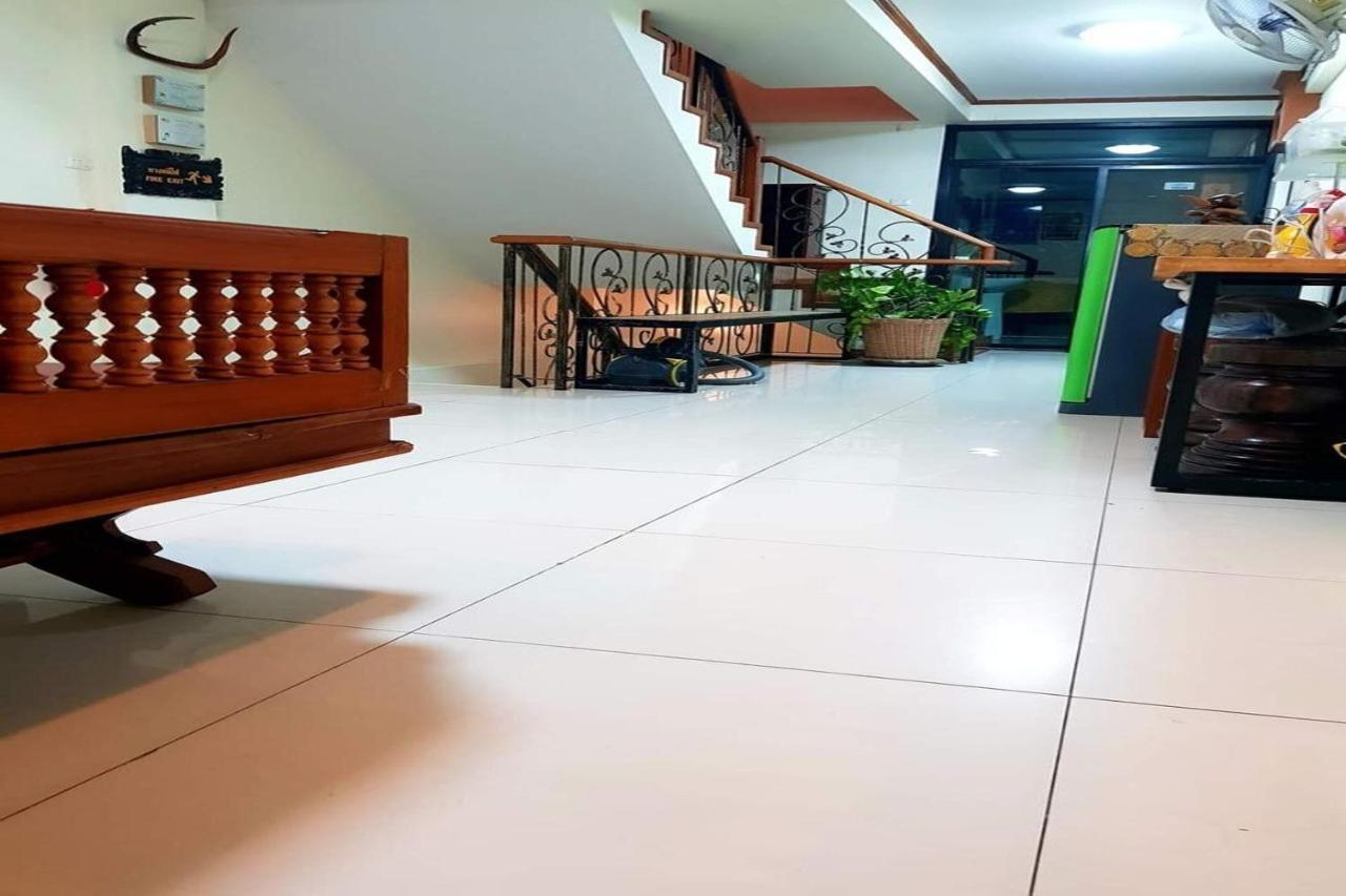 T2B Home (Adults Only) Chiang Mai Exterior photo